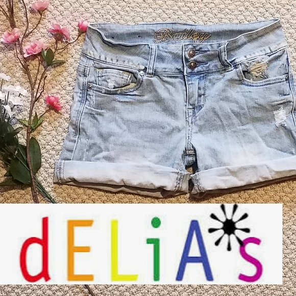 dELiA*s Pants - ONLY $1.00 WHEN BUNDLED DELIA'S Bailey jean shorts
